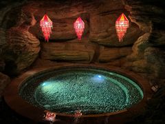 -海口观澜湖火山温泉谷