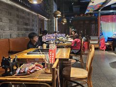 -老牌坊云南鱼豆花火锅(哈西万达店)