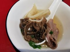 -谢老五跷脚牛肉·非遗传承店