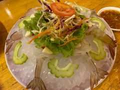 -J Daeng Seafood