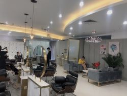 点击看大图 -八佰伴8008星级形象店