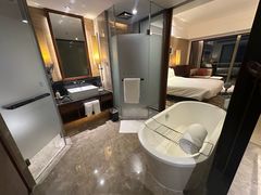 -三亚湾海居铂尔曼度假酒店