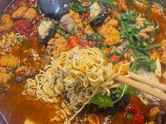 -牟记江湖重庆地标特色菜鱼蛋海鲜羊蝎子(巴南区黑金冠十多年好店)