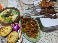 -小董哥烤串·爆汁大油边(故宫店)