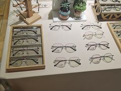 -肆兮眼镜·蔡司·徕卡战略合作店(大坪店)