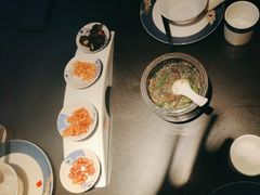 -凤凰湘语·平价海鲜餐厅(浦东旗舰店)