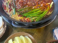 -黄潇洒老火锅(九眼桥宏济巷店)