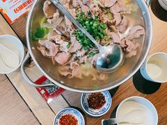翘脚牛肉大锅-肖四女乐山跷脚牛肉(世博源店)