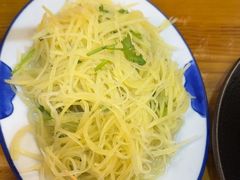 -丽虹云南过桥米线(兴工街店)