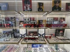 -世纪大明眼镜·蔡司授权店(武昌旗舰店)