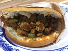孜然夹馍-老字号杨坡红油米线腊汁肉夹馍(东四道巷店)