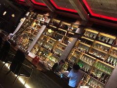 -饮湖威士忌鸡尾酒吧