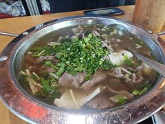 -大众跷脚牛肉馆·非遗传承单位(峨眉山店)