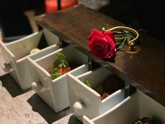 -穹六人间 people 6(岳阳路店)