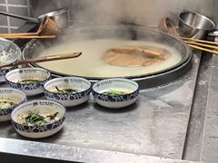 -镇南锅盖面馆(解放路店)