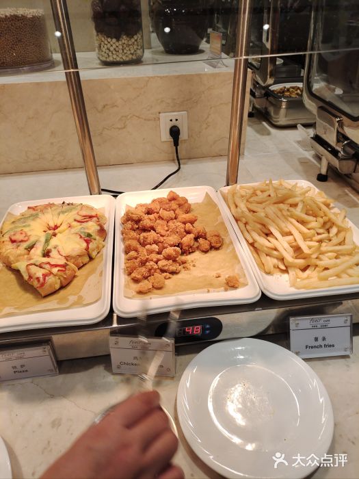 明月东一酒店·菲斯特自助餐厅图片