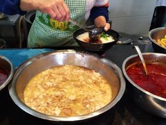 -鸿浩扒猪脚米线