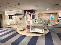 -梅龙镇广场