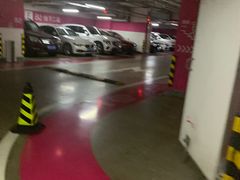 -万象城-停车场