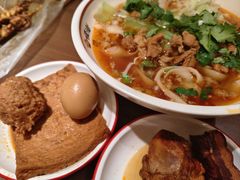 -顺溜·手工刀削面·黑金店(铜锣湾店)