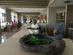 -西安大雁塔科技大学地铁站亚朵酒店