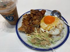 豉油王生炸全腿蛋饭-食运茶餐厅(文化宫店)