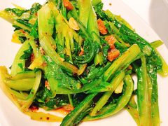 豆豉鲮鱼炒油麦菜-至潮餐厅精致粤菜·活鲈鱼·走地鸡(珠江新城店)