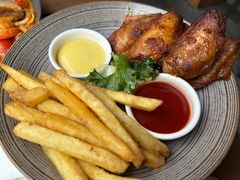 香炸鸡翅配薯条-Money Shops(愚园路店)