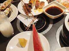 -钱小奴海鲜自助黑金店(杭州滨江龙湖店)