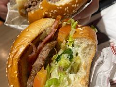-The Habit Burger Grill 哈比特汉堡(复兴soho店)