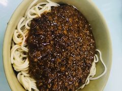 炸酱拌面-食惠里小笼包面馆(越秀店)