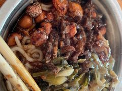 -灵山卢梅燕粉店