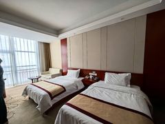 -兴芮温泉度假区