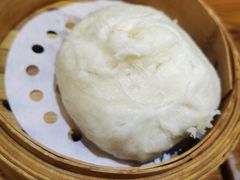 蒸破酥包-云海肴·汽锅鸡·云南菜(天津国金汇店)