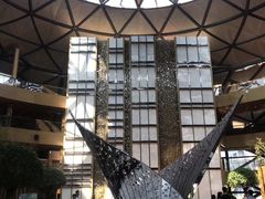 -上海滴水湖皇冠假日酒店