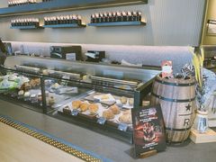 面包甜点陈列柜-星巴克臻选(上海合生汇1F店)