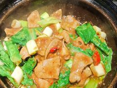 -有红鸡毛店·砂锅菜(抚琴夜市店)