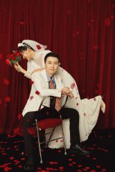 -喜爱高定婚纱摄影