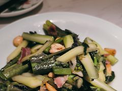 -荷花亭·湖北融合菜(中商广场店)