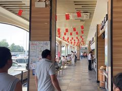 -鹰潭服务区-停车场