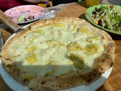 佛伦萨鲜榴莲披萨-盘炉forenza·云贵川融合小食堂 ( 钟楼中柳巷店)