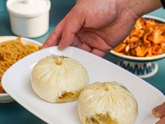 -李与白包子铺(桐梓林店)