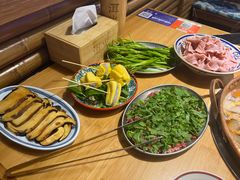 -洱火云南酸菜牛肉火锅(石景山当代商城店)