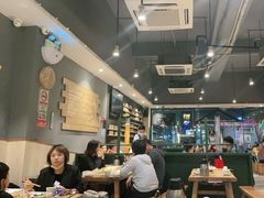 大堂-木屋烧烤(岗顶二店)