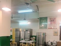 大堂-石灰市老火锅(北滨路店)