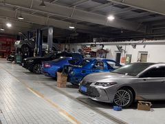 -畅通航行汽车钣金喷漆 无痕修复·局部喷漆