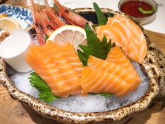 三文鱼刺身-小句号·精致料理(江南环球港店)