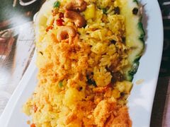 泰式香甜菠萝饭-玖月时尚泰式餐厅