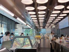 靠窗位-喜茶(深圳欢乐海岸LAB店)