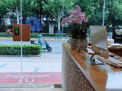 -上海世纪汇广场